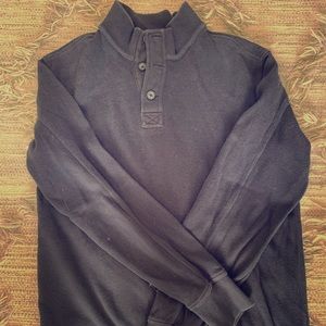 Eddie Bauer large pull over sweater